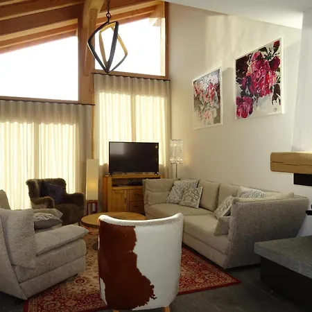 Apartment Caseblanche - Myriel Mae-9854